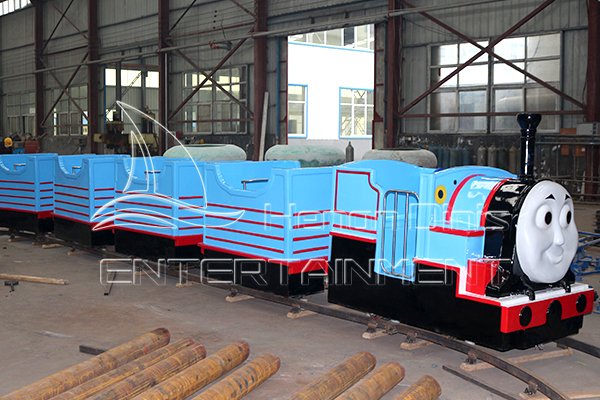 electric thomas track train rides in Dinis