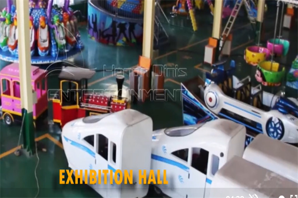 Dinis's exhibition room of amusement rides